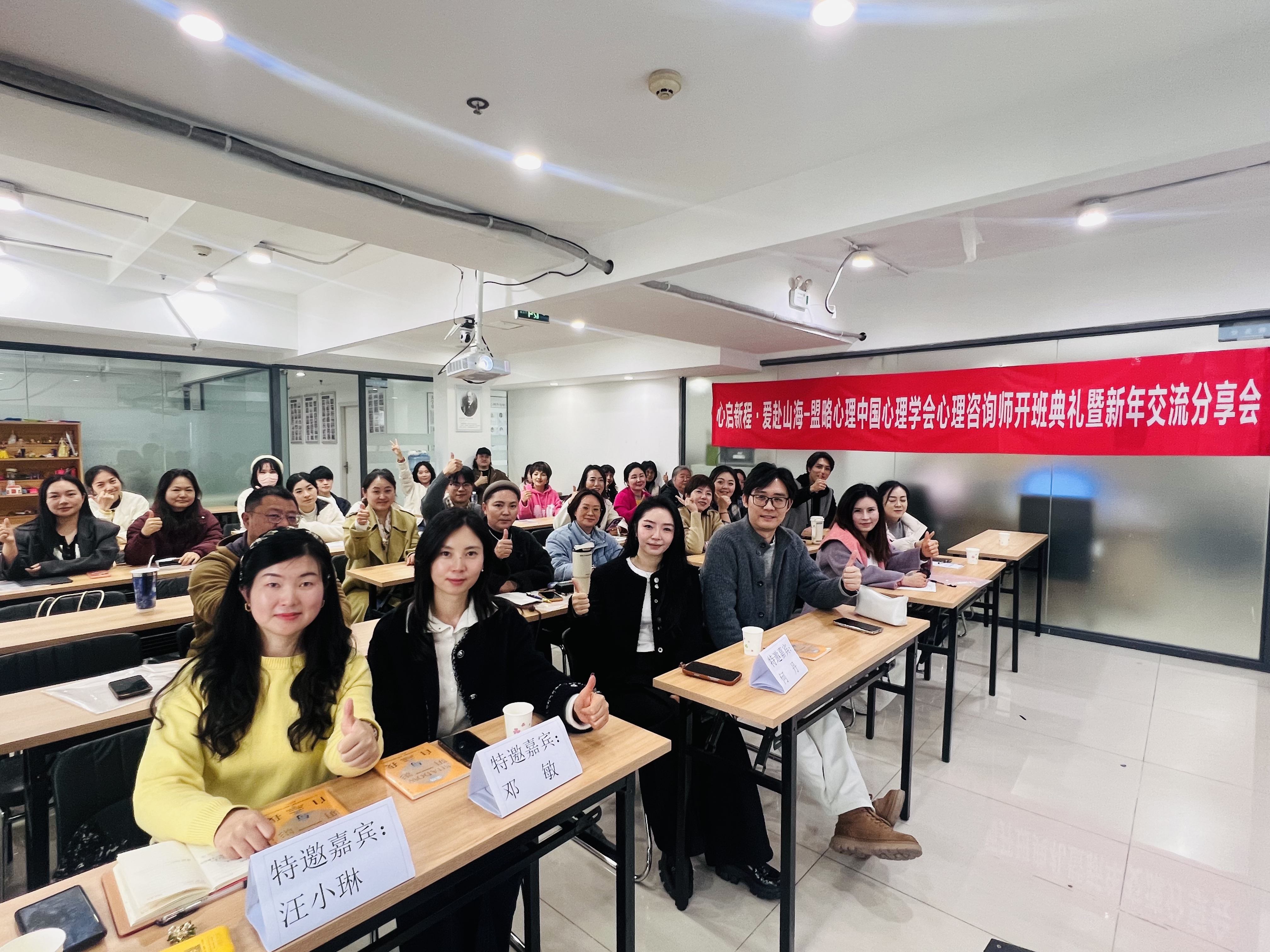 165bd052ce8138d8789b507284cc3c33.jpg 165bd052ce8138d8789b507284cc3c33.jpg